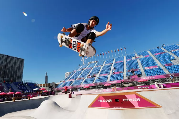 Игрушки и электроинструменты